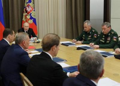 پوتین: توان نیروهای سه گانه هسته ای روسیه تقویت شده است